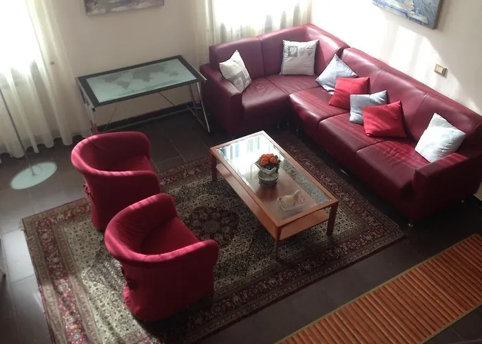 Arianna Hill House 3* Специя