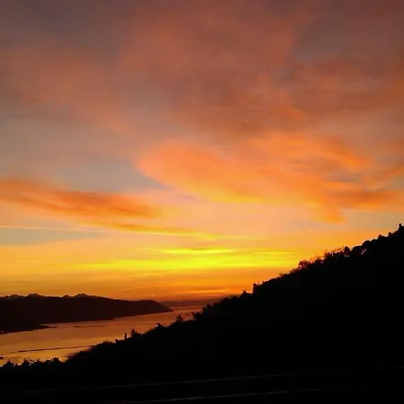 Panzió Arianna Hill House