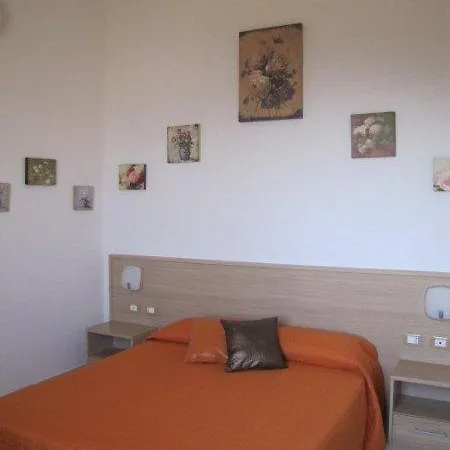 Arianna Hill House Bed & Breakfast 3*