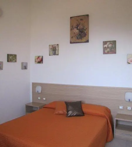 Arianna Hill House Bed & Breakfast 3*